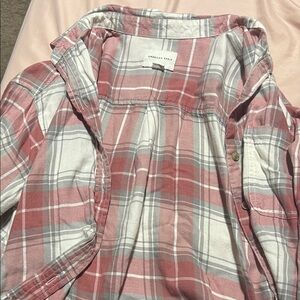 American Eagle Pink and Gray Plaid Shirt